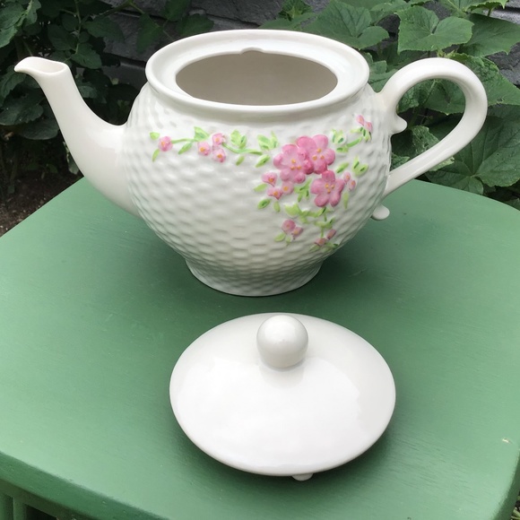 Vintage 1985 Teleflora Teapot Basketweave Flowers EUC - Picture 10 of 13